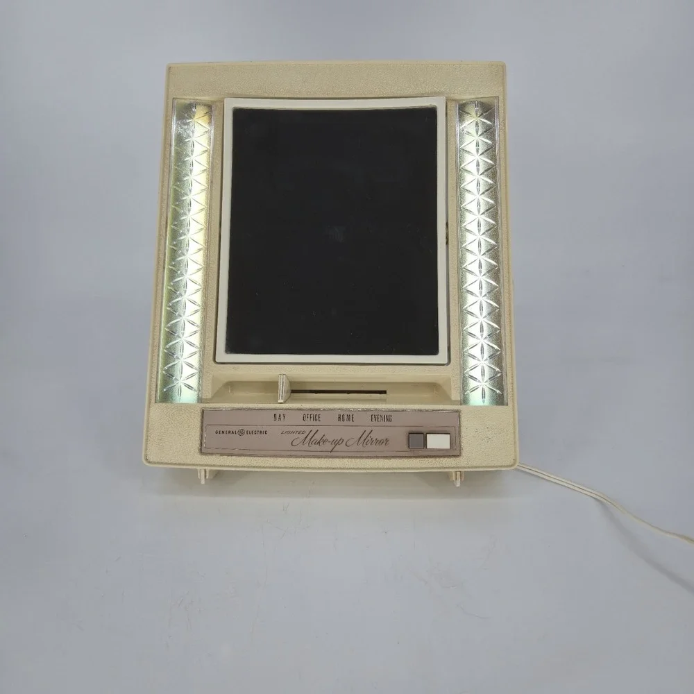 GE Lighted Makeup Mirror B11M-1 4 Modes 2 Magnification Vanity USA Vintage Works